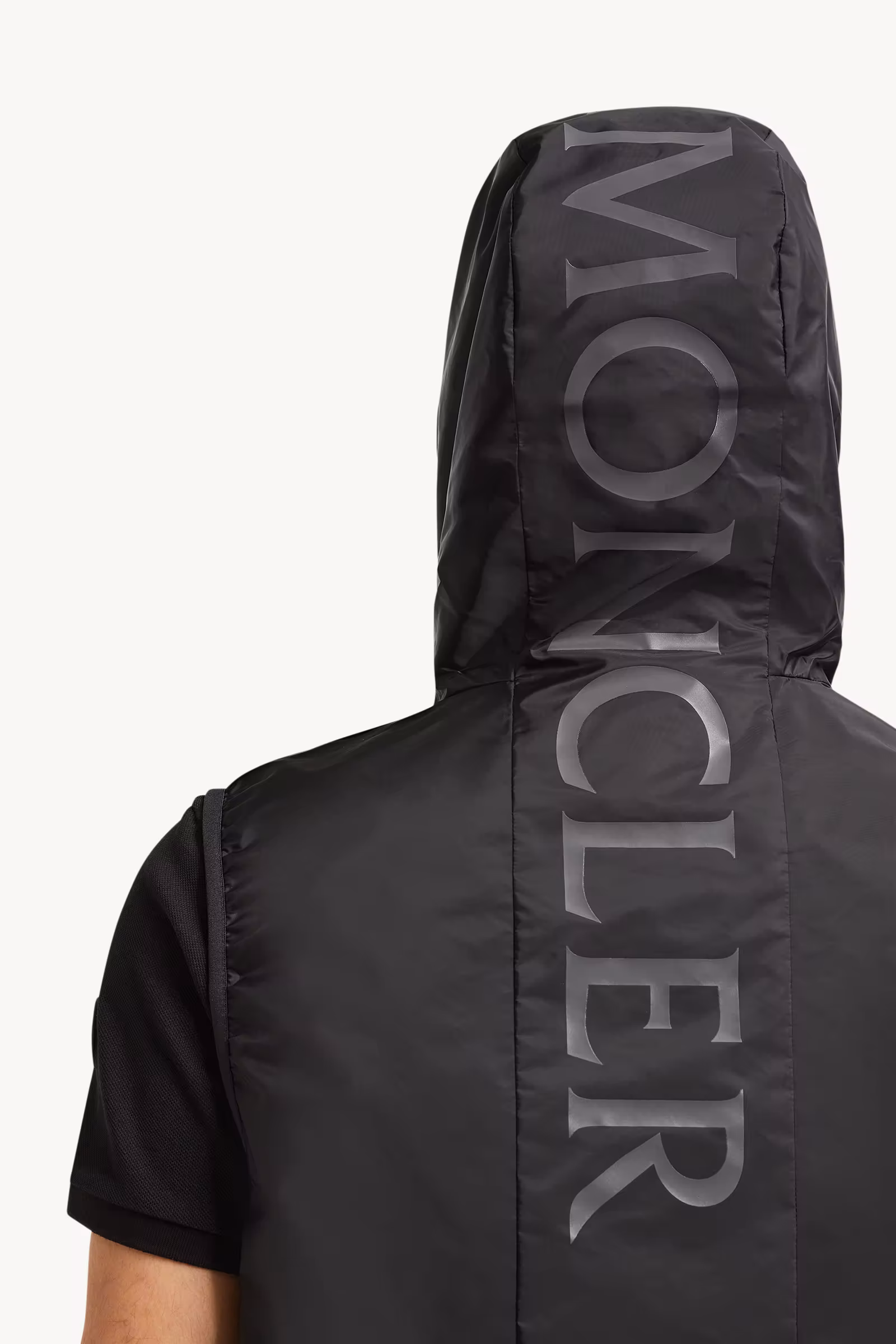 Moretan Hooded Vest