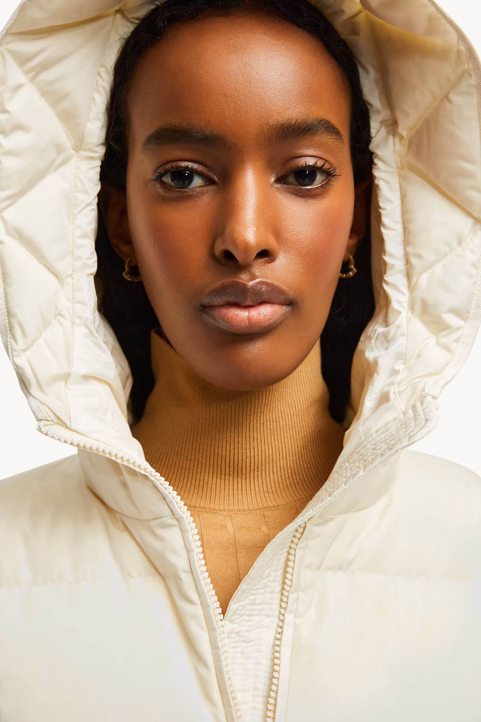 Avoce Hooded Short Down Jacket
