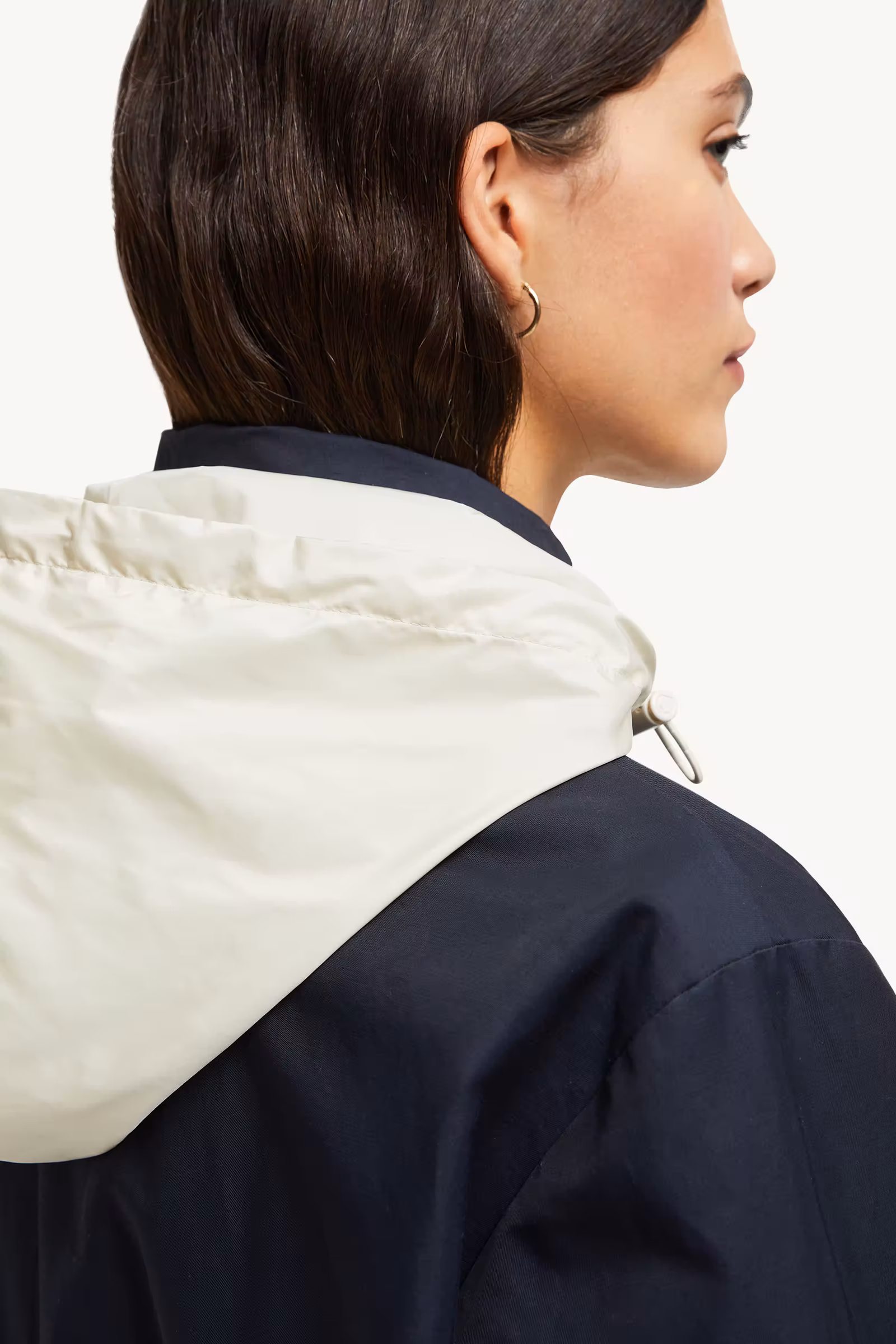 Janze Hooded Twill Short Down Jacket