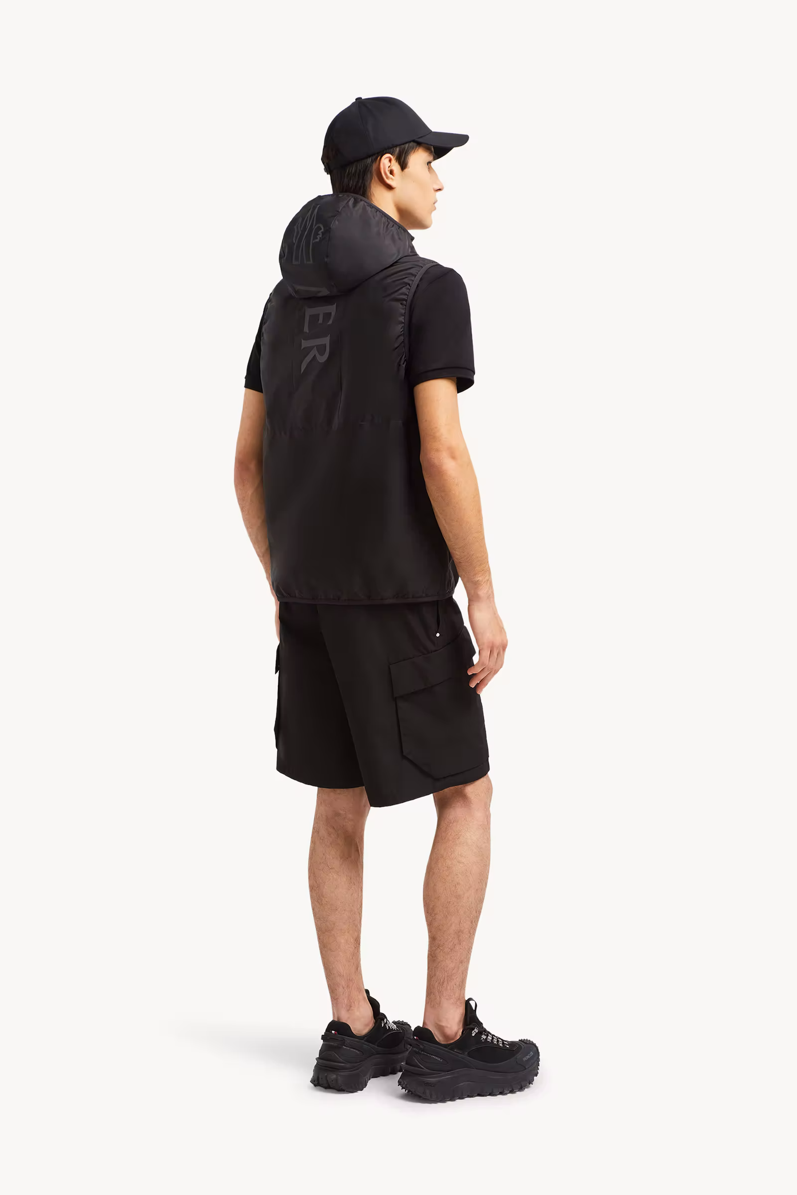 Moretan Hooded Vest