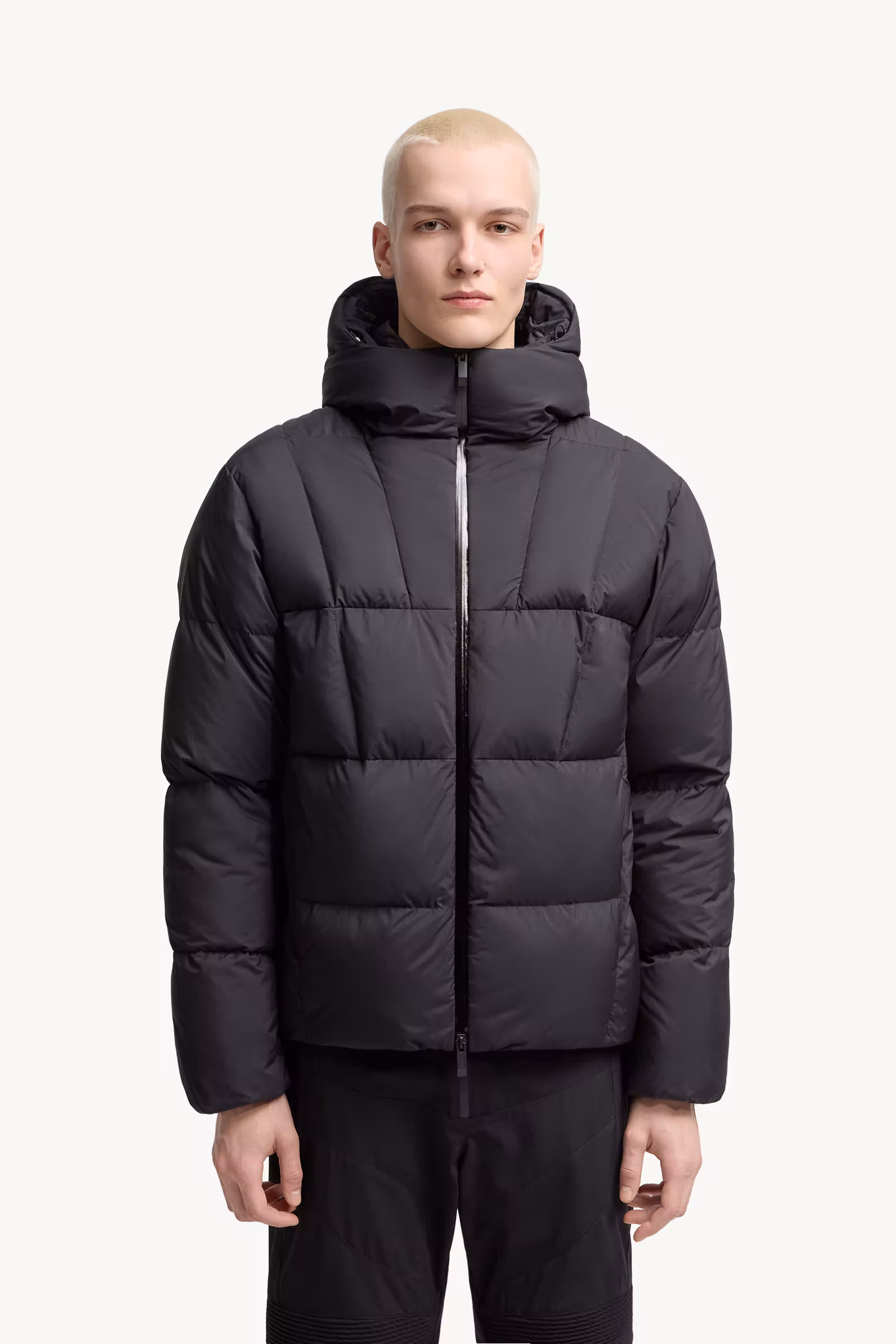 Fusain Hooded Short Down Jacket