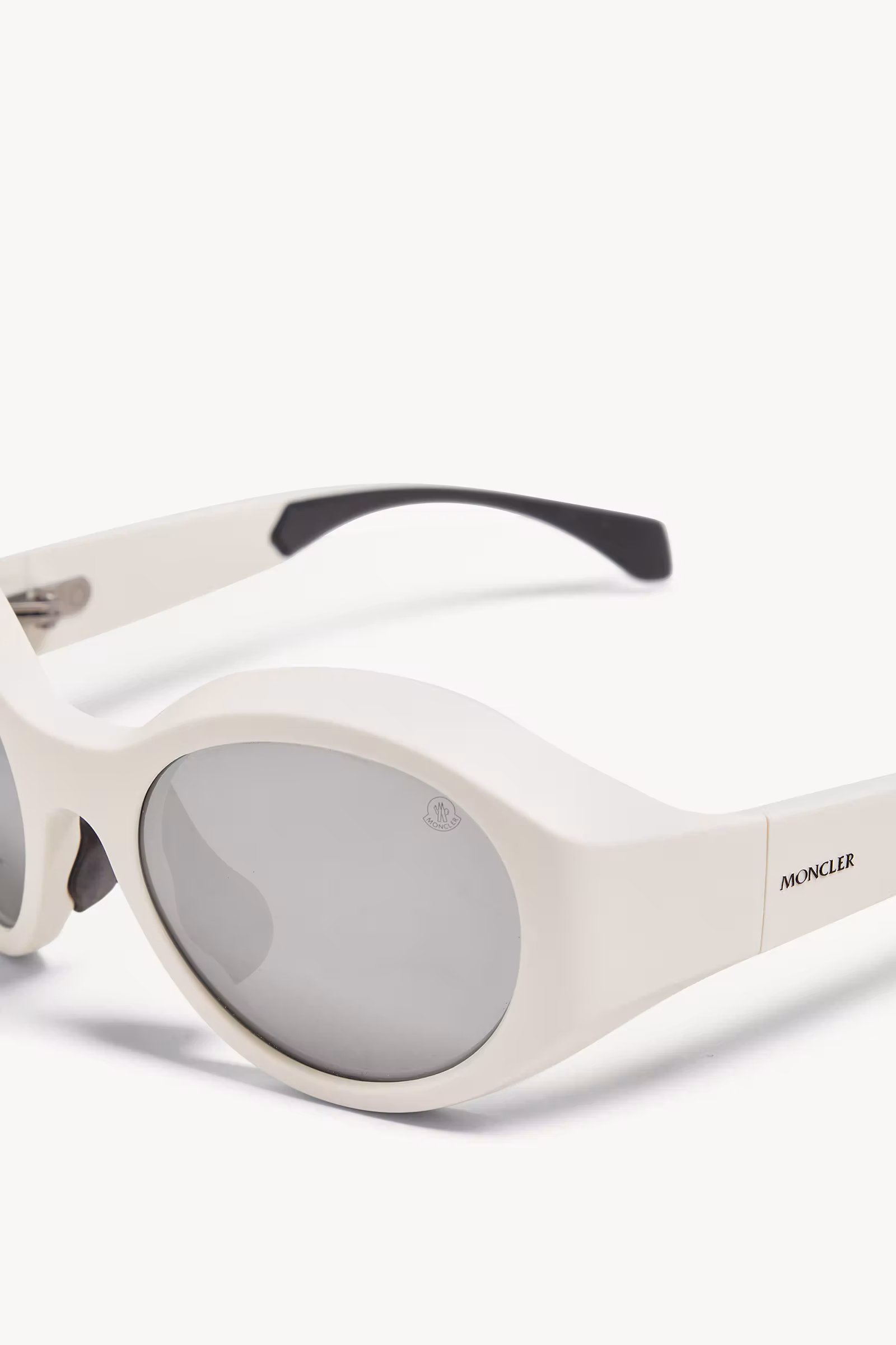 Futuro Round Sunglasses