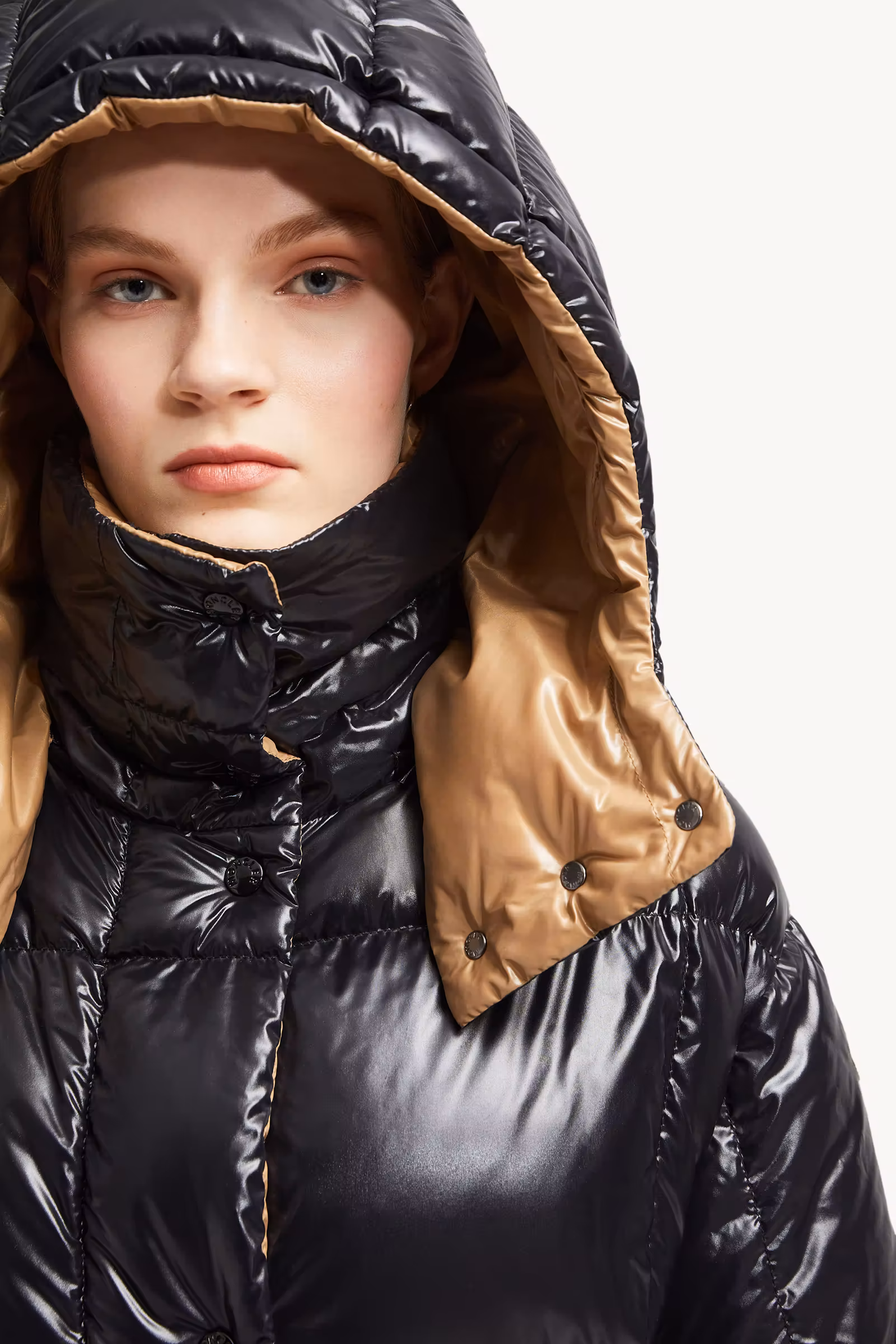 Parana Hooded Short Down Jacket