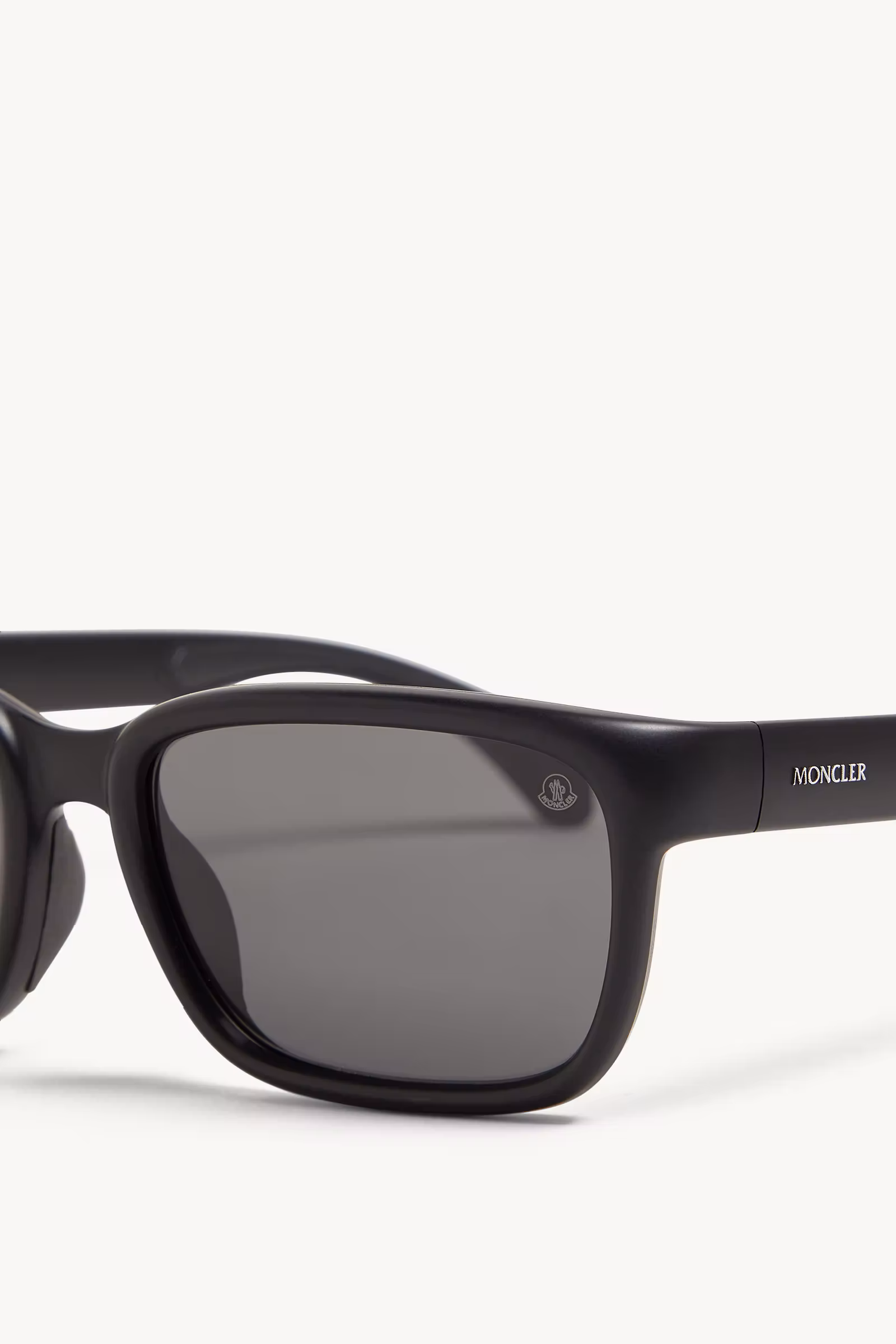 Slicka Rectangular Sunglasses