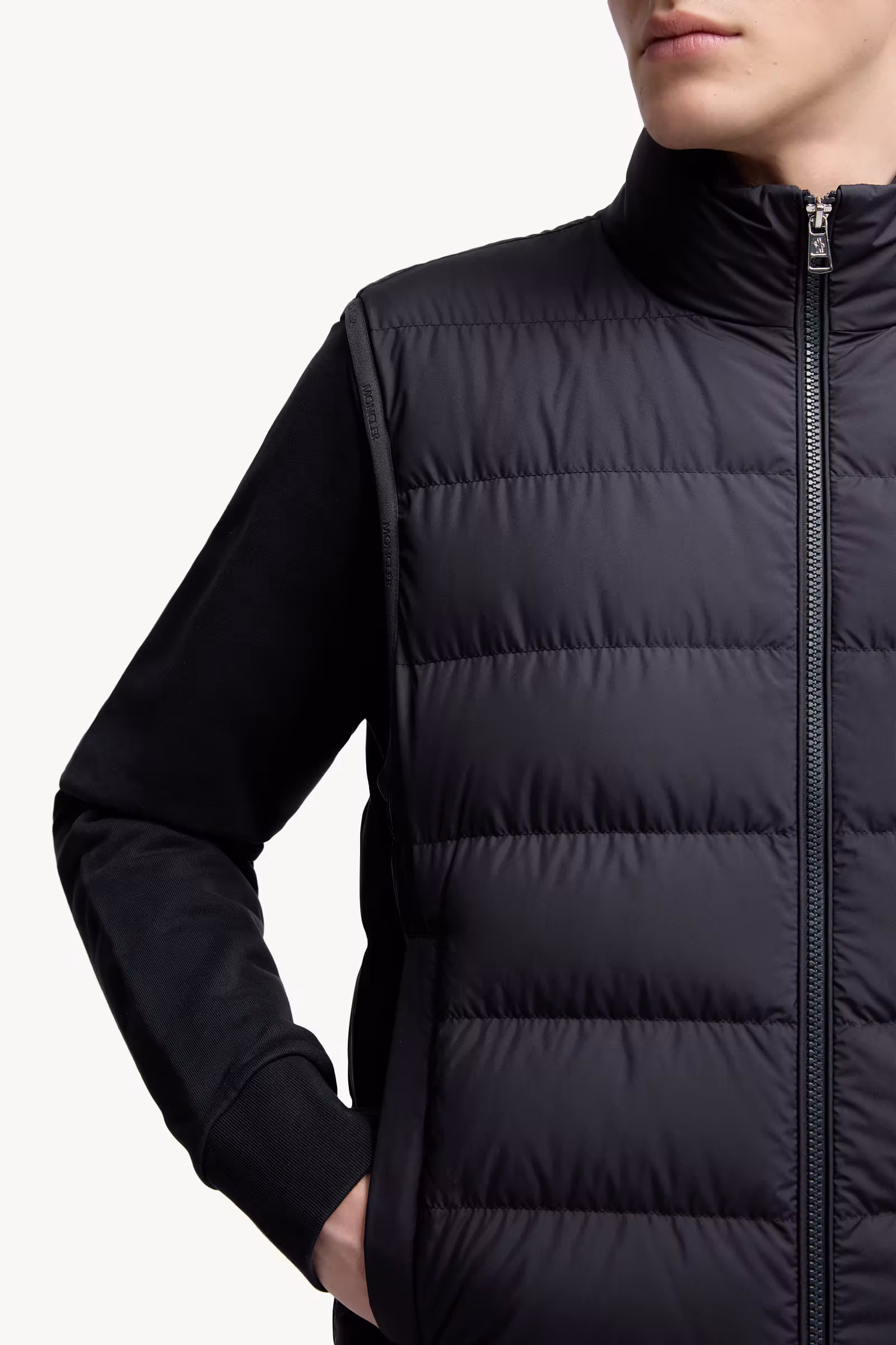 Contrin Down Vest