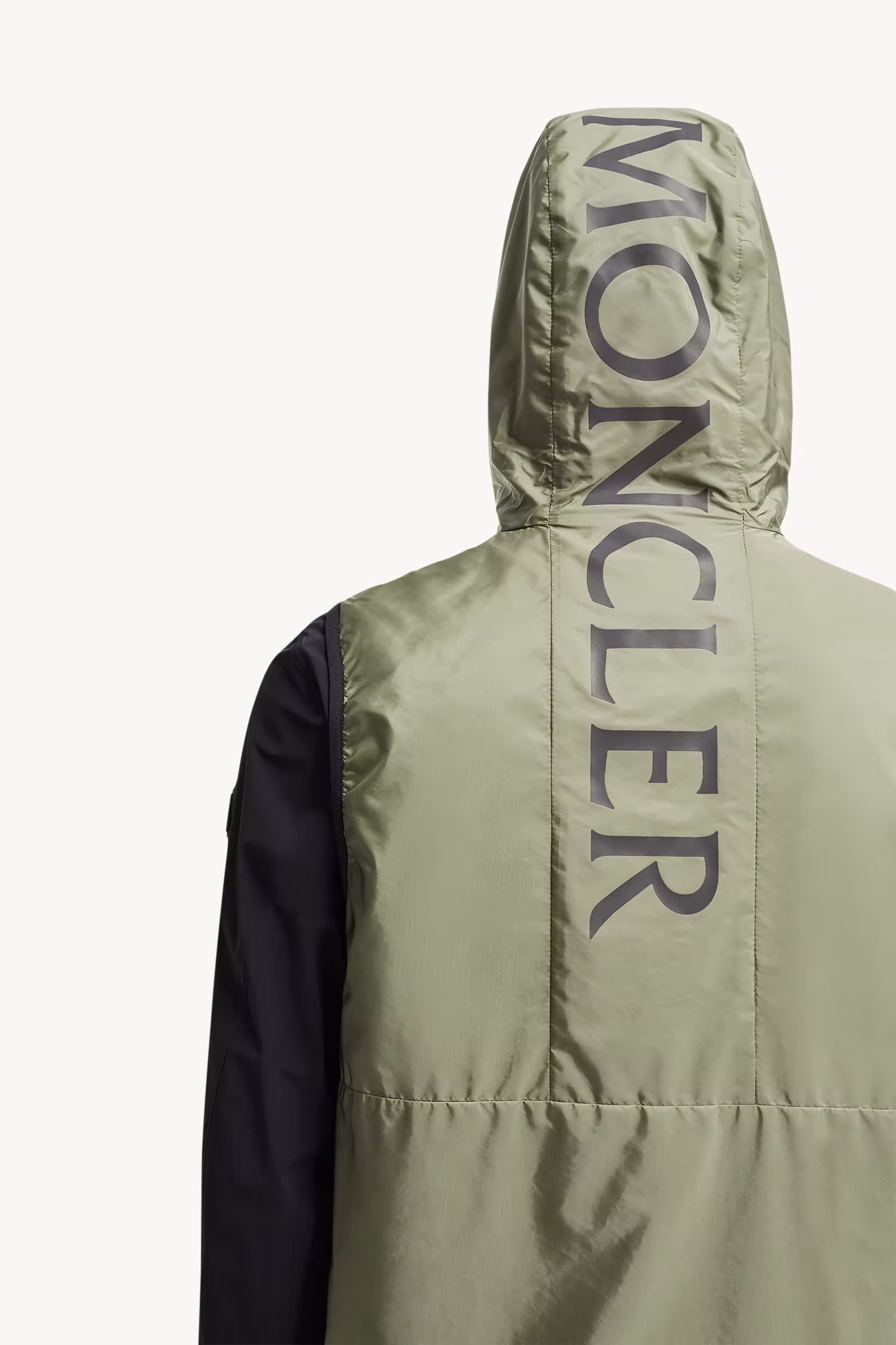 Moretan Hooded Vest