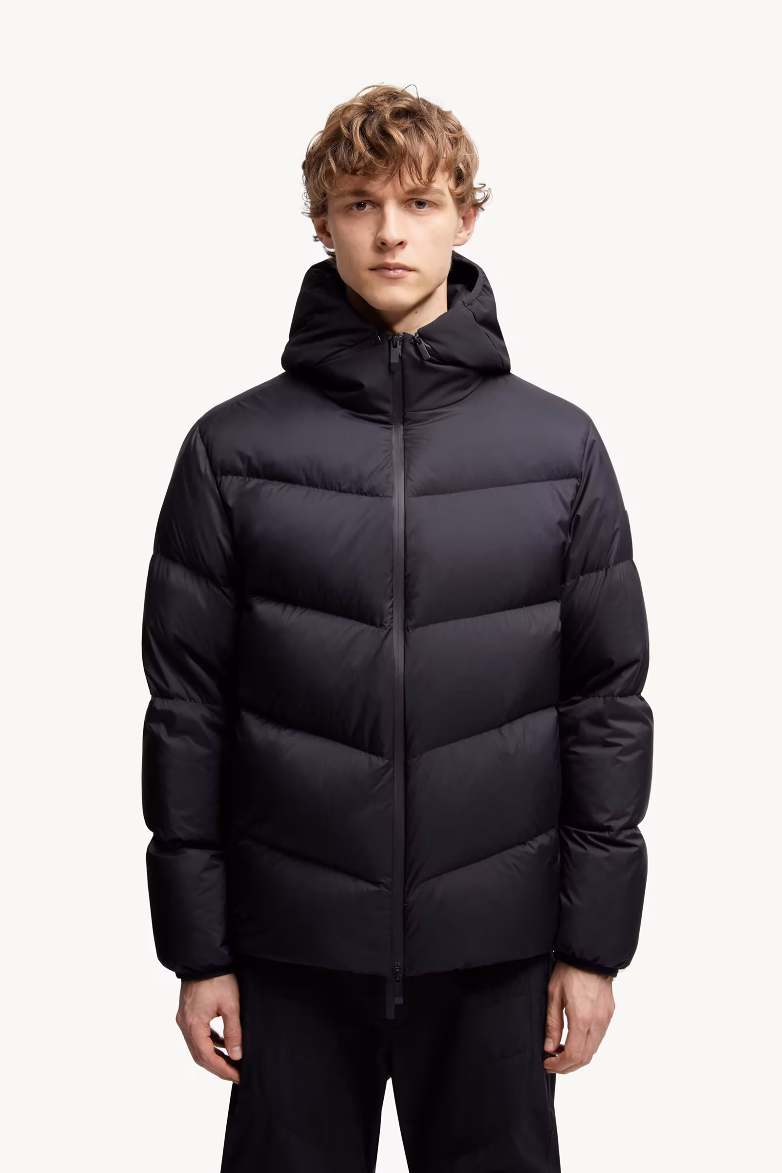 Forez Hooded Short Down Jacket