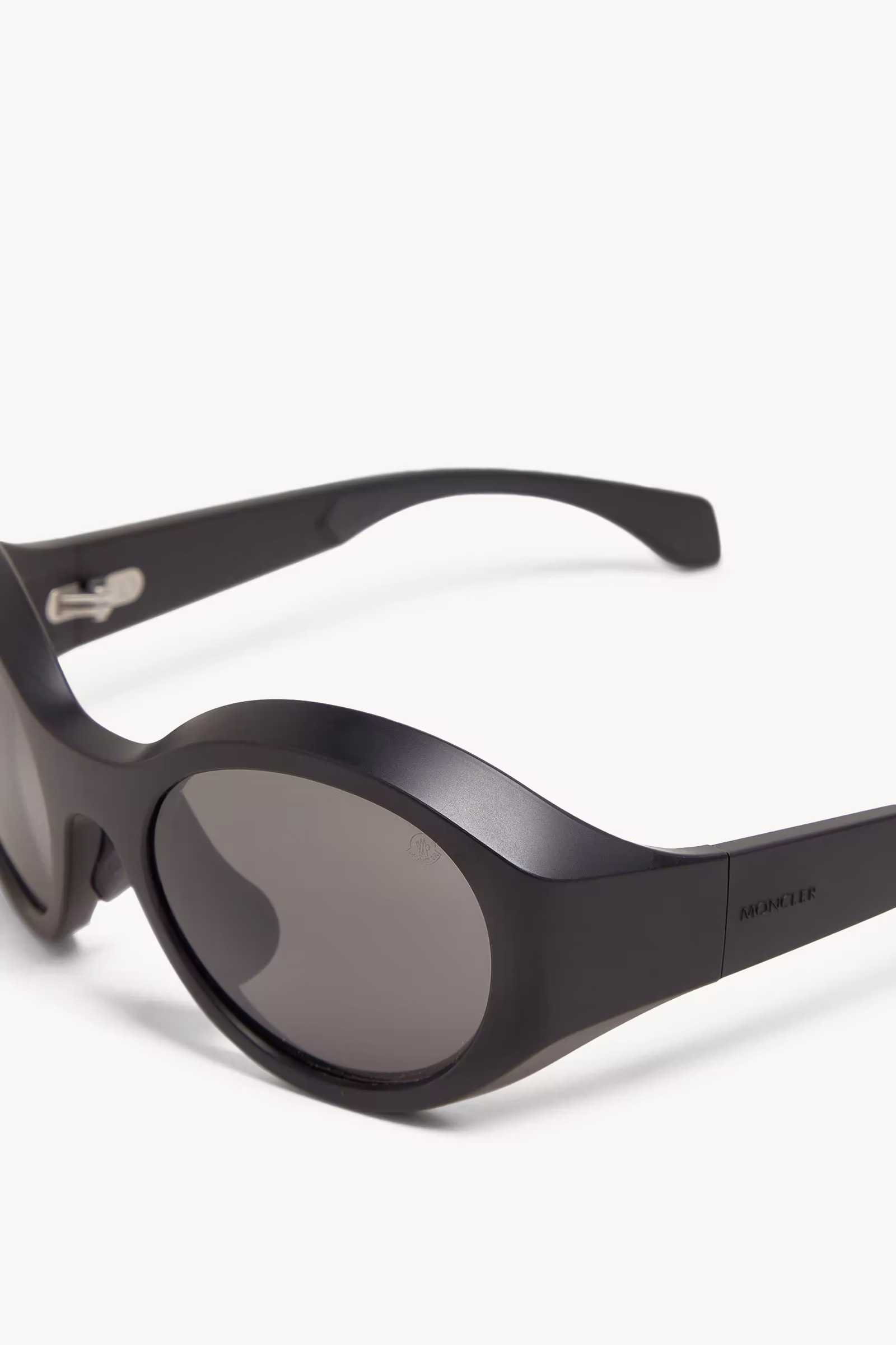 Futuro Round Sunglasses