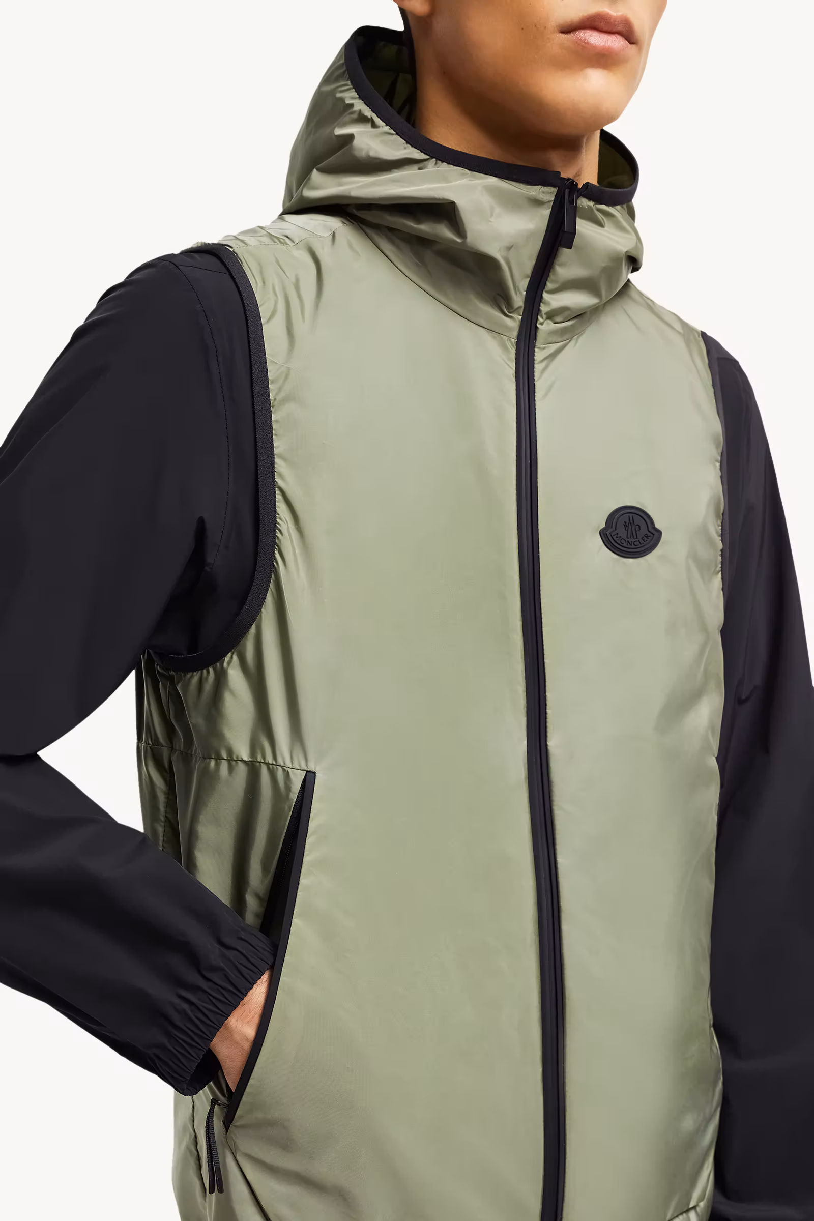Moretan Hooded Vest