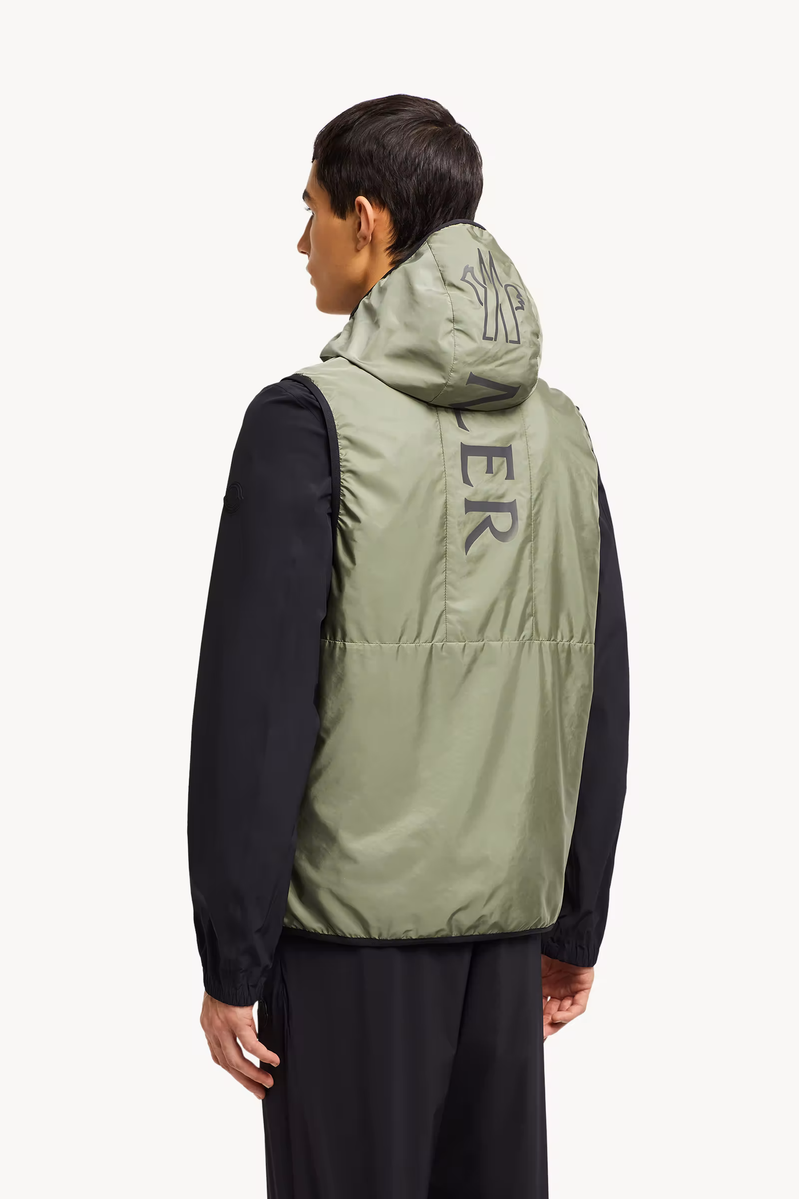 Moretan Hooded Vest