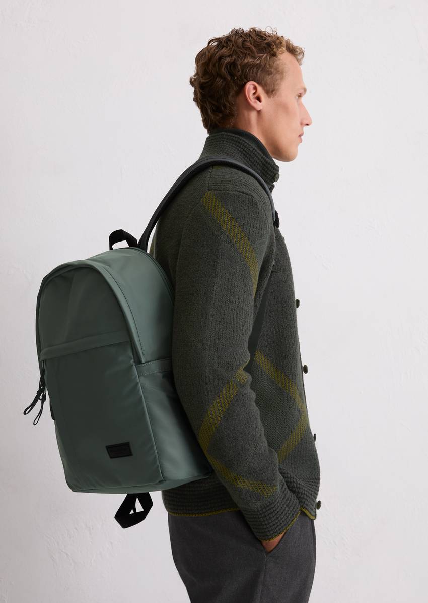 Backpack medium made from recycled nylon