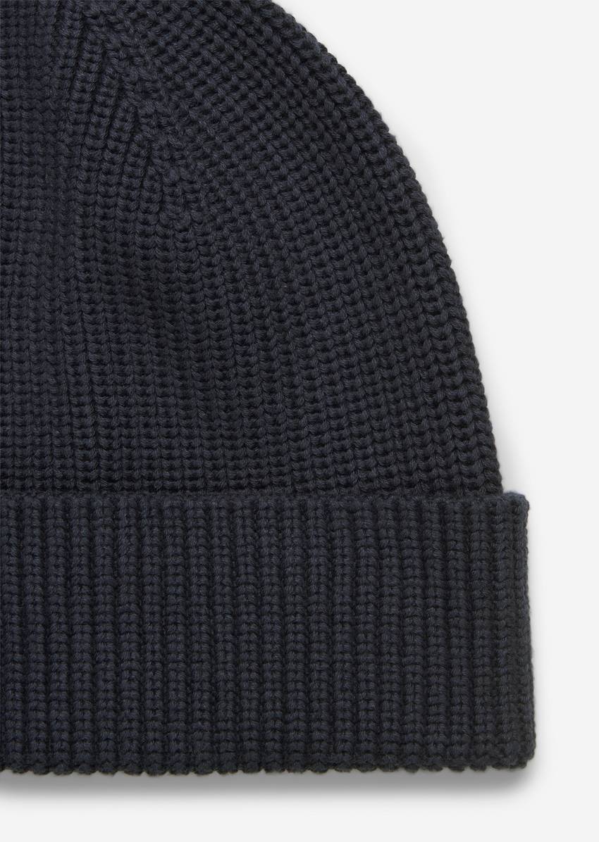 DfC cap made from pure organic cotton