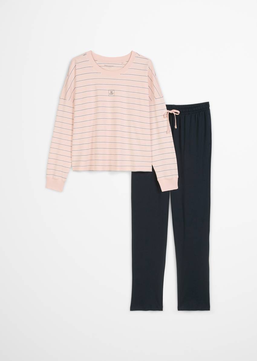 Lounge pyjama set made from soft organic cotton jersey