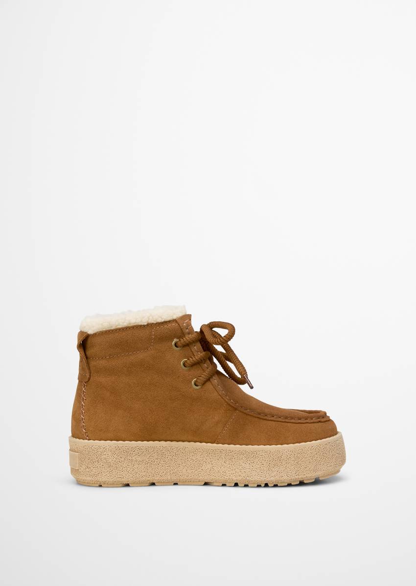 Lace-up model Pia with fluffy warm lining