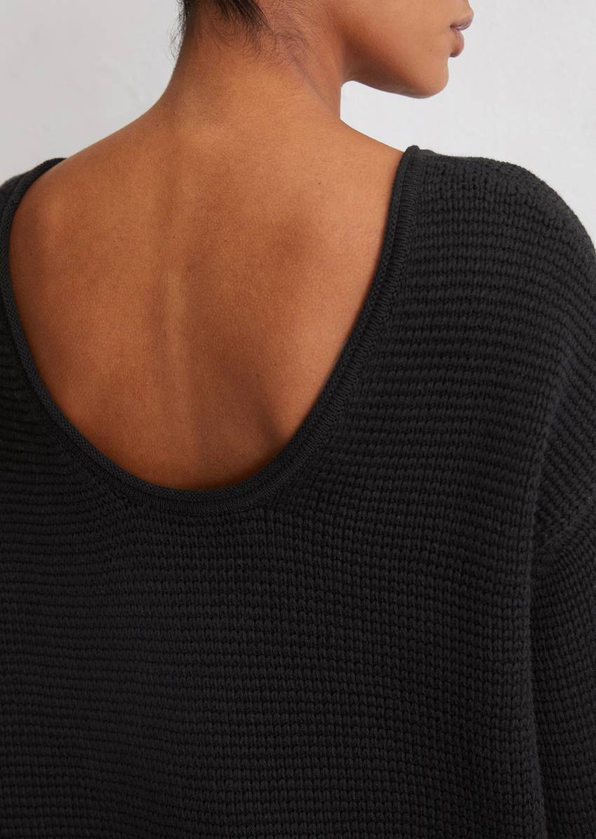 DfC oversize sweater made from organic cotton