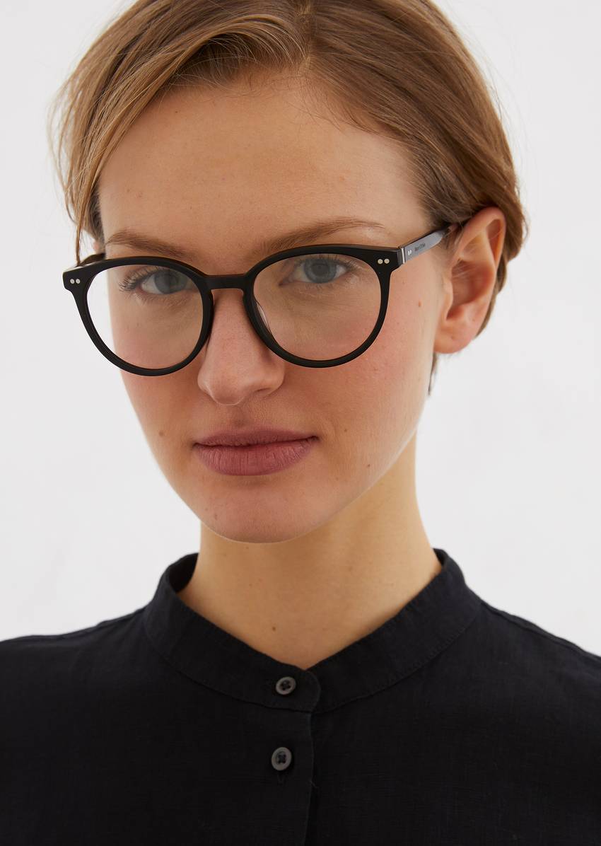 Ladies' glasses made from lightweight organic acetate