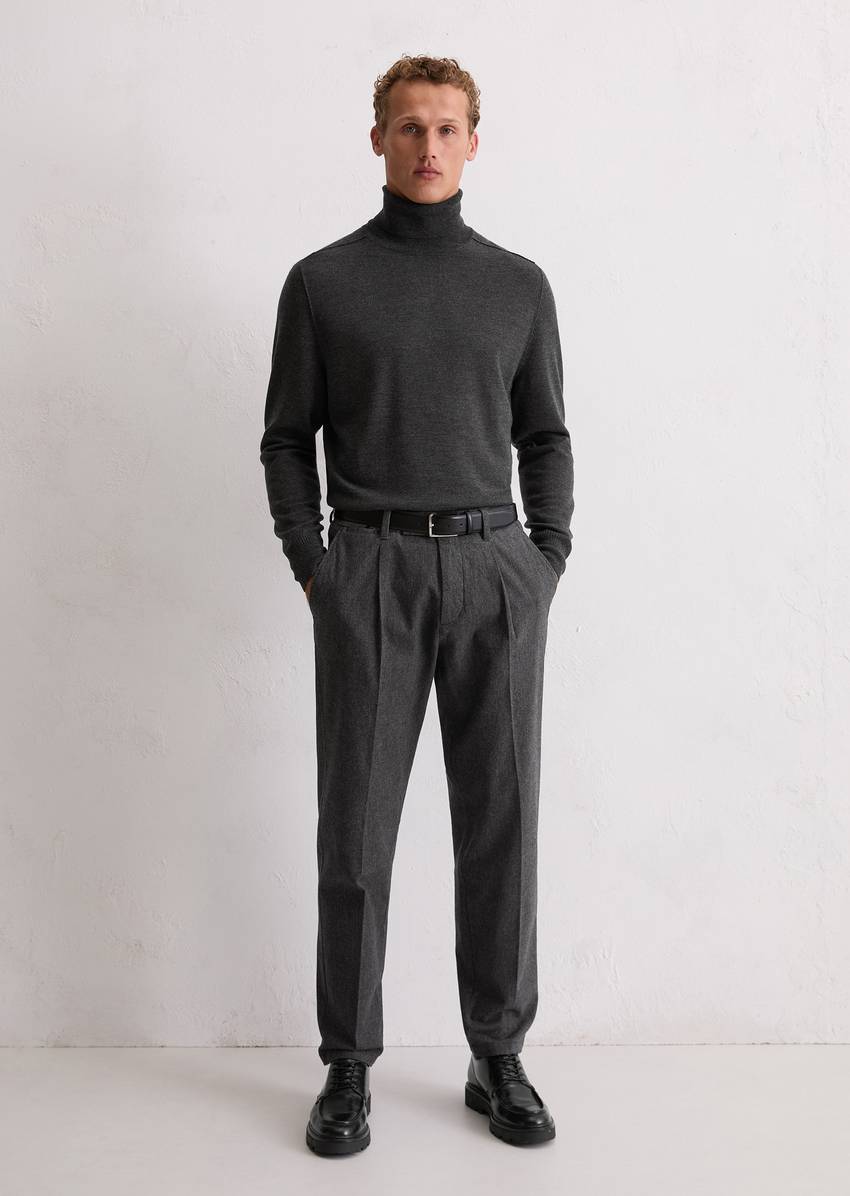 Regular turtleneck sweater made from soft merino wool