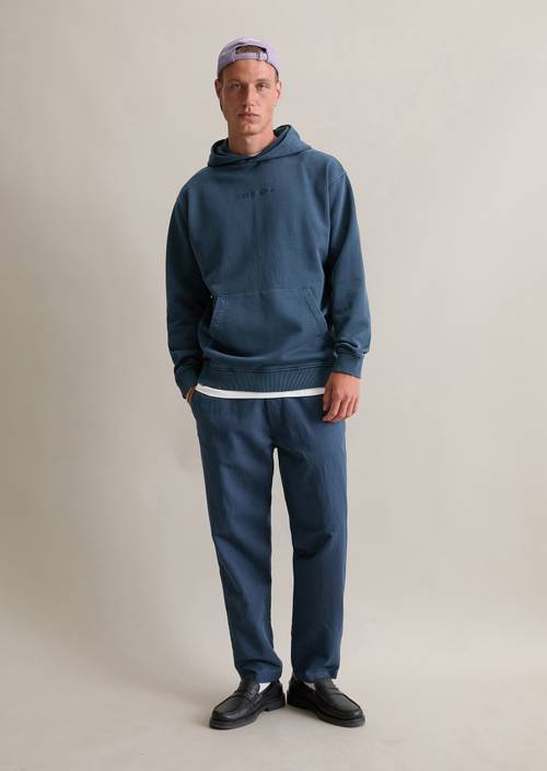 Relaxed logo hoodie made from recycled cotton