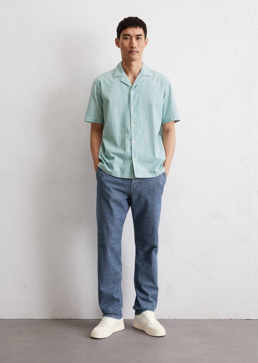 Regular short-sleeved shirt made from pure organic cotton