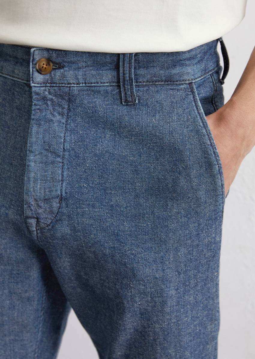 Jeans model Kalmo Chino made from a stretchy organic cotton-hemp blend