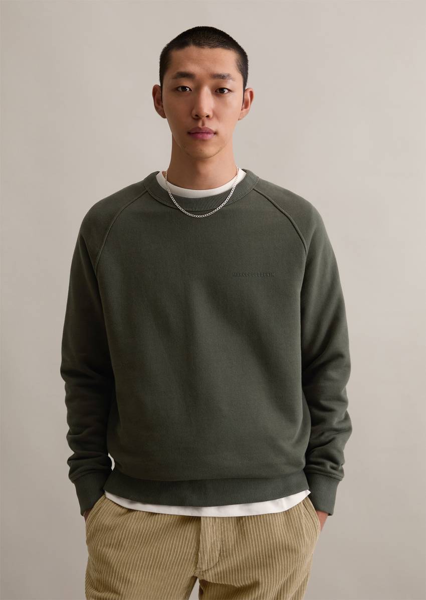 Relaxed sweatshirt made of heavy, structured quality