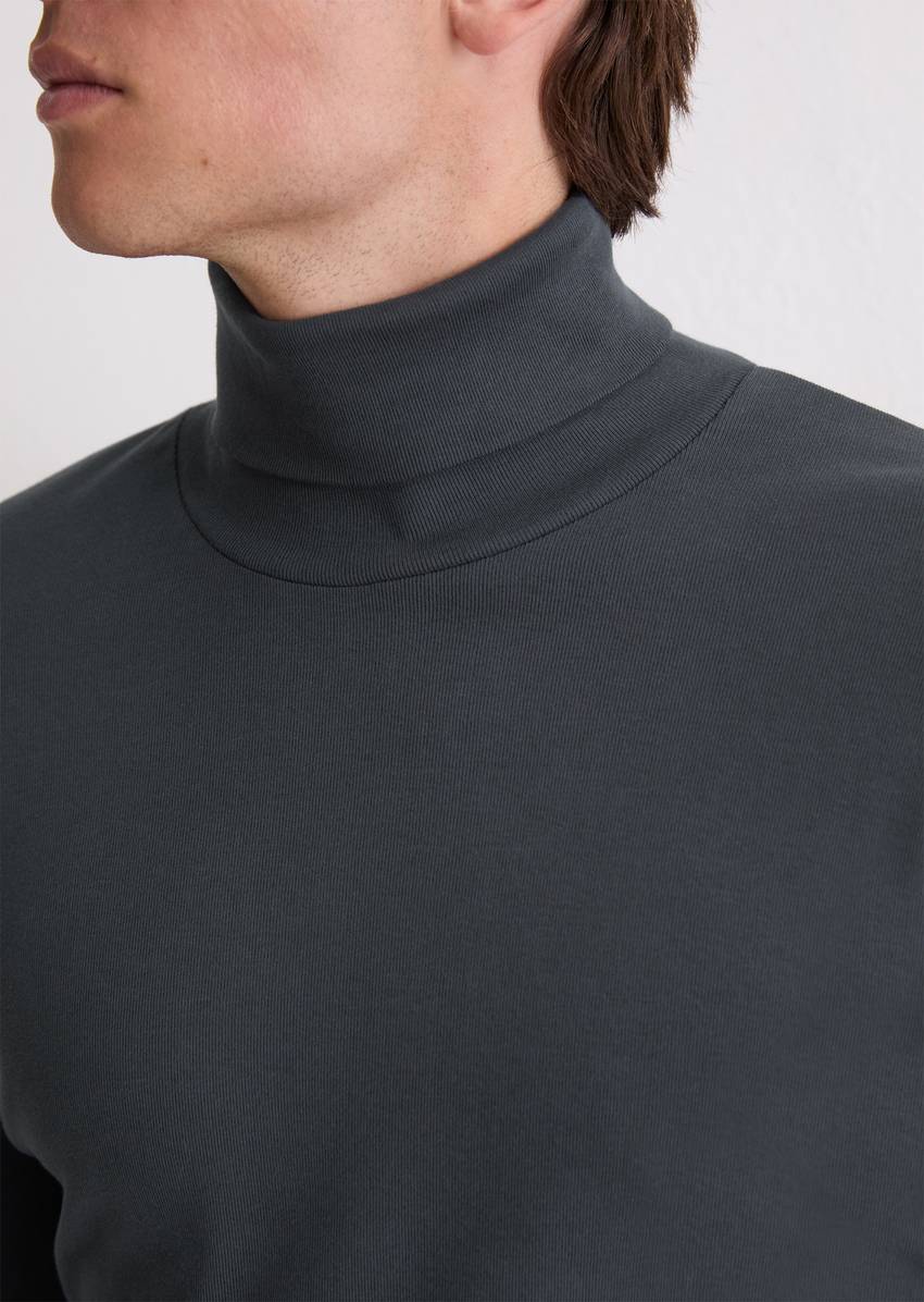 DfC Longsleeve shaped with turtleneck