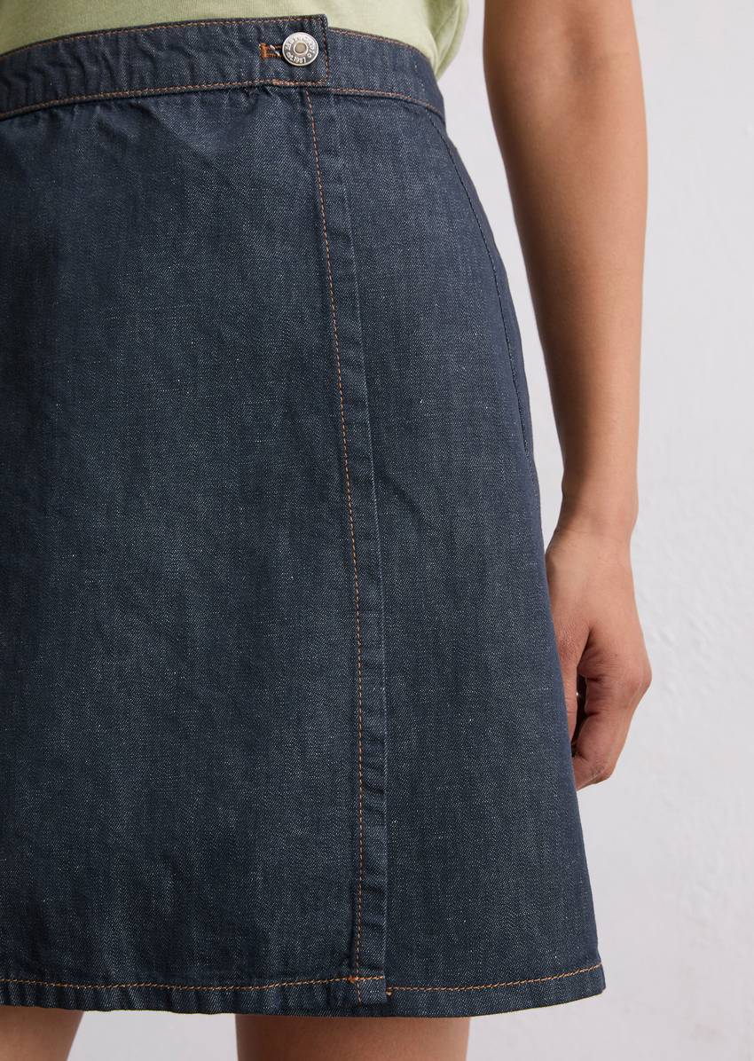A-shape denim mini skirt made from a cotton-linen mix