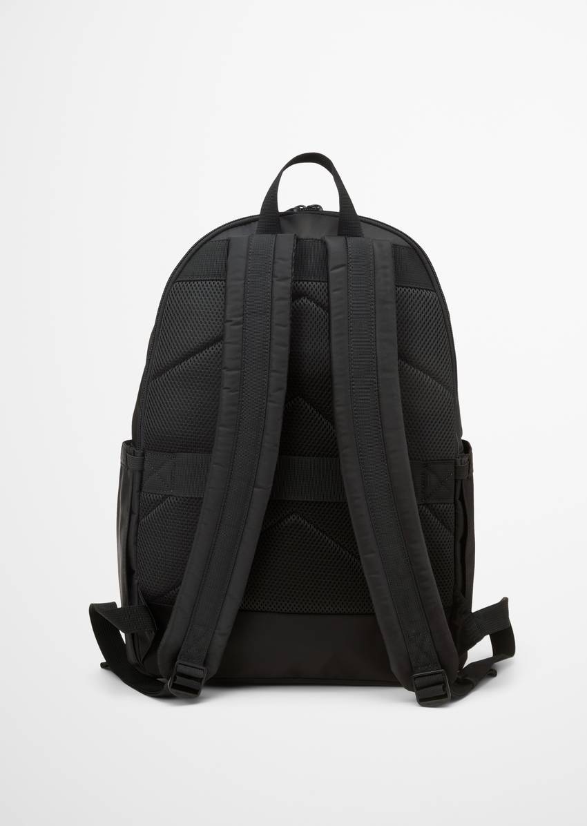 Backpack medium made from recycled nylon