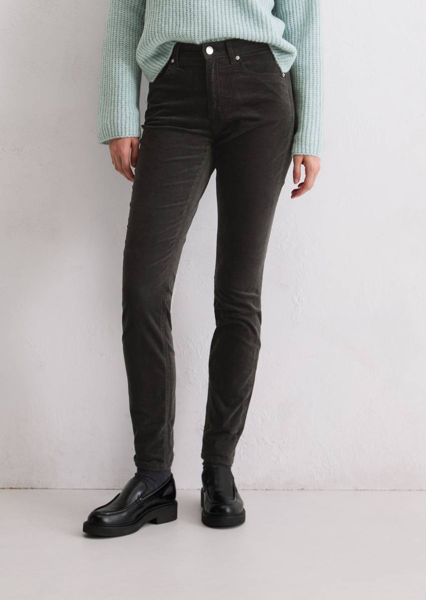 Velvet pants model Alkea slim made from an organic cotton stretch blend