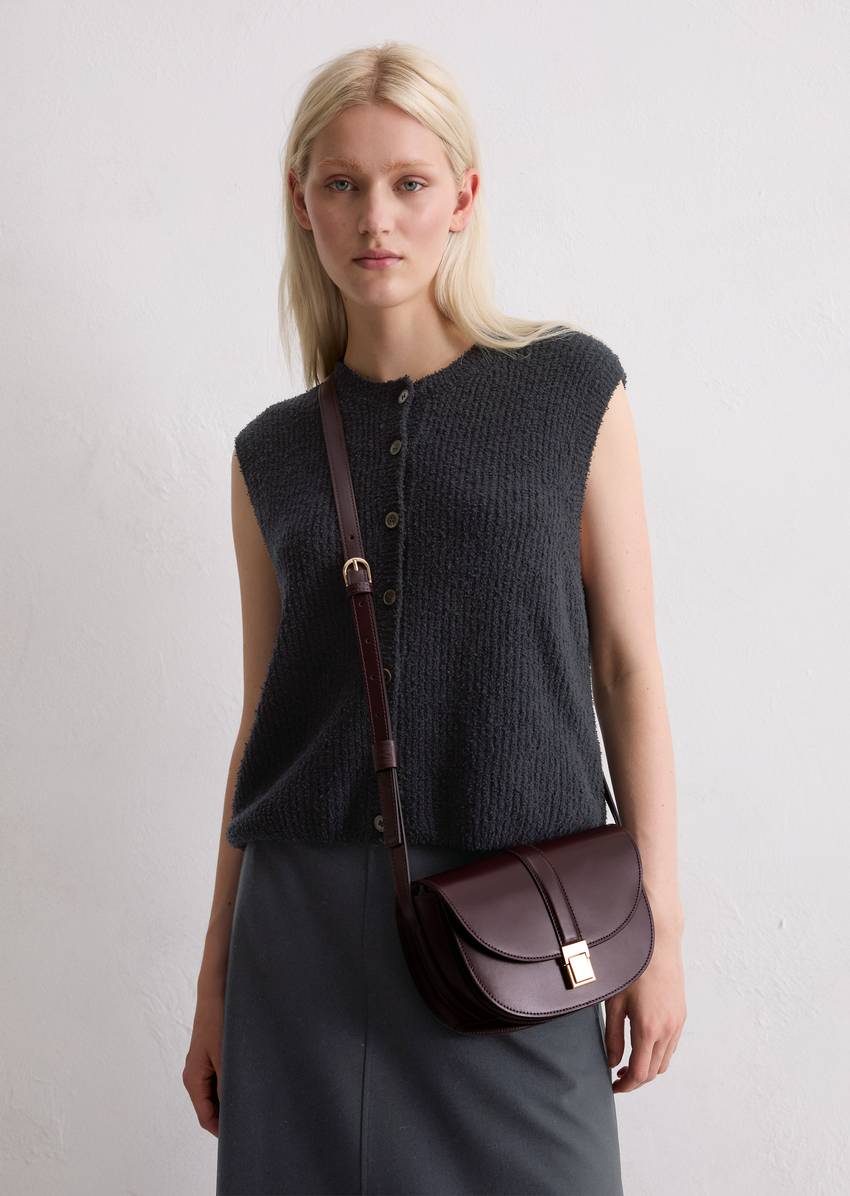 Shoulder bag small with elegant hinged clasp