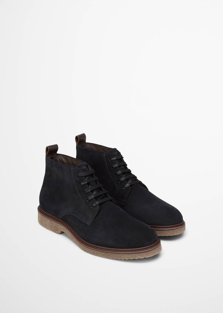 Desert Boot Model Linus made from soft suede cowhide
