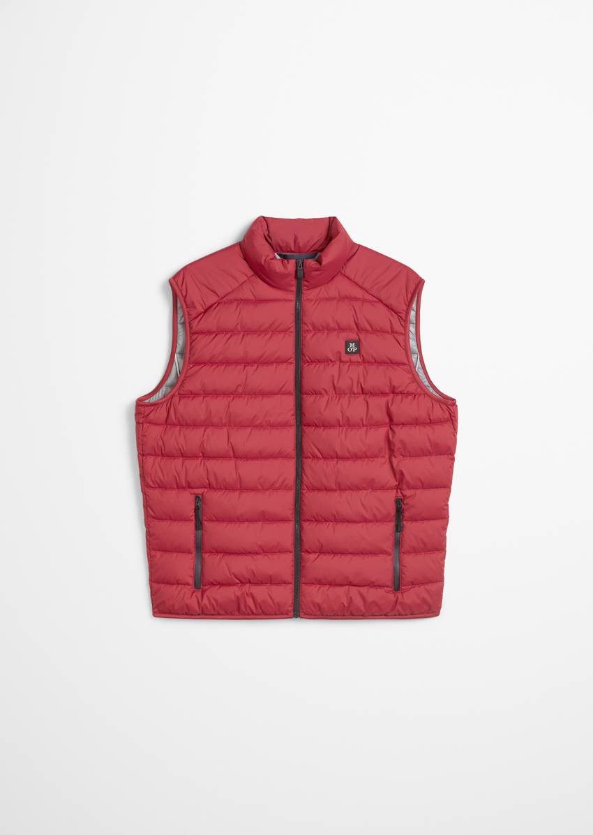 Regular quilted vest made from recycled quality