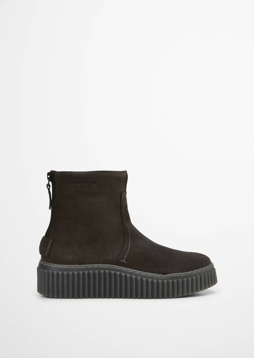 Zipper boot model Bianca made of suede with warm lining