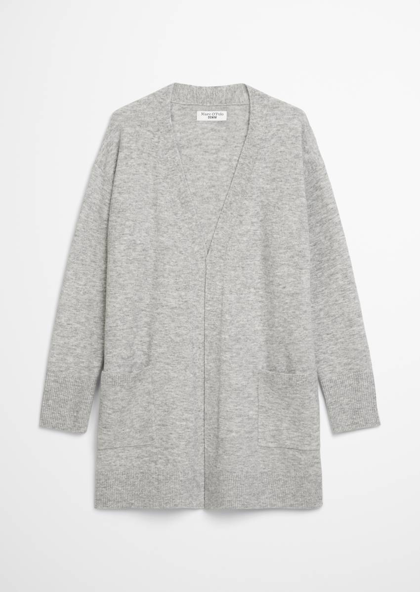 Long cardigan loose made from a soft virgin wool blend
