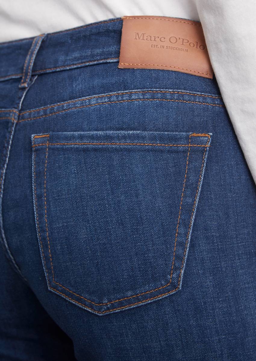 Jeans model Alby slim made from stretchy cashmere touch denim