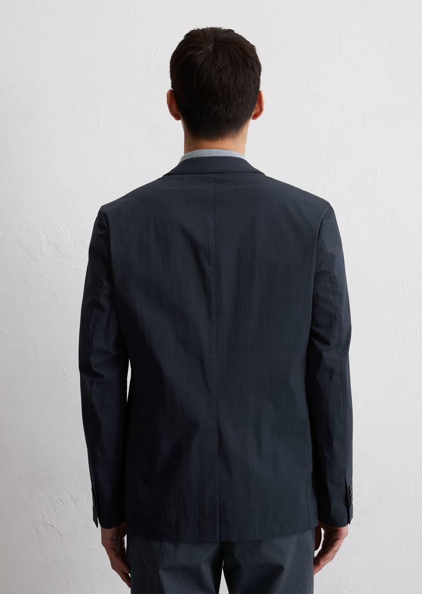 Jacket shaped made from elastic poplin