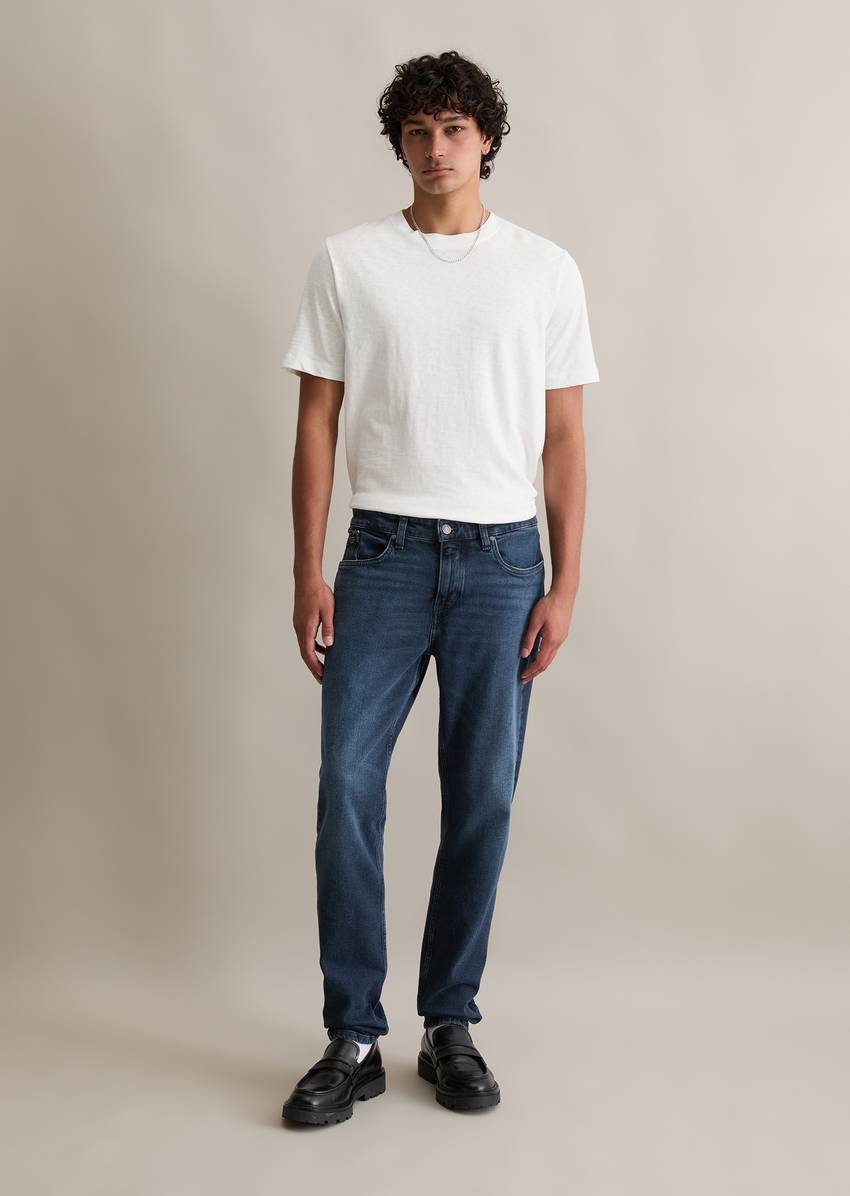 Jeans model Aric shaped made from an organic cotton blend