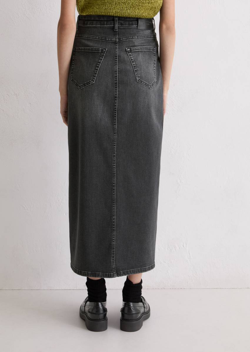 Maxi denim skirt made from an organic cotton blend
