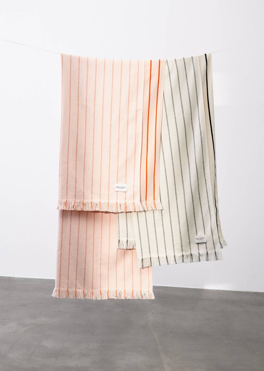 Hamam towel model Ailis with terry cloth backing