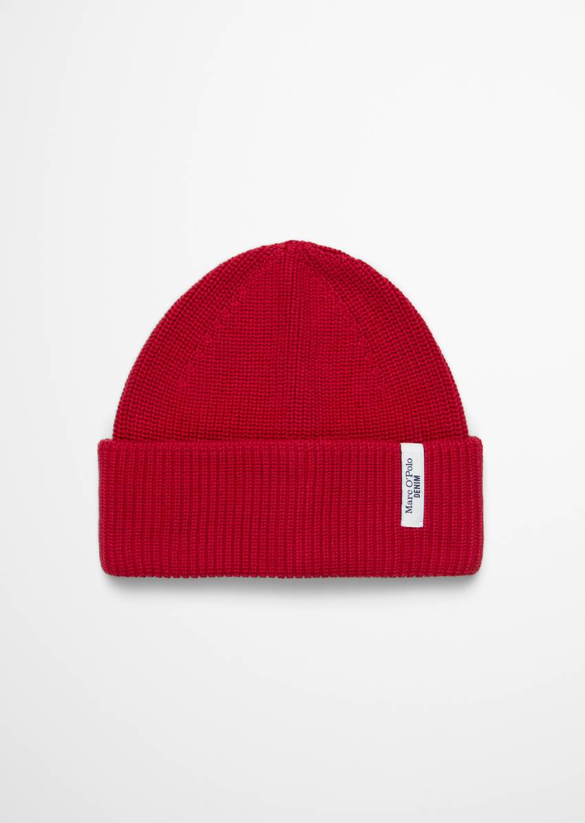 DfC knitted hat made from compact cotton yarn