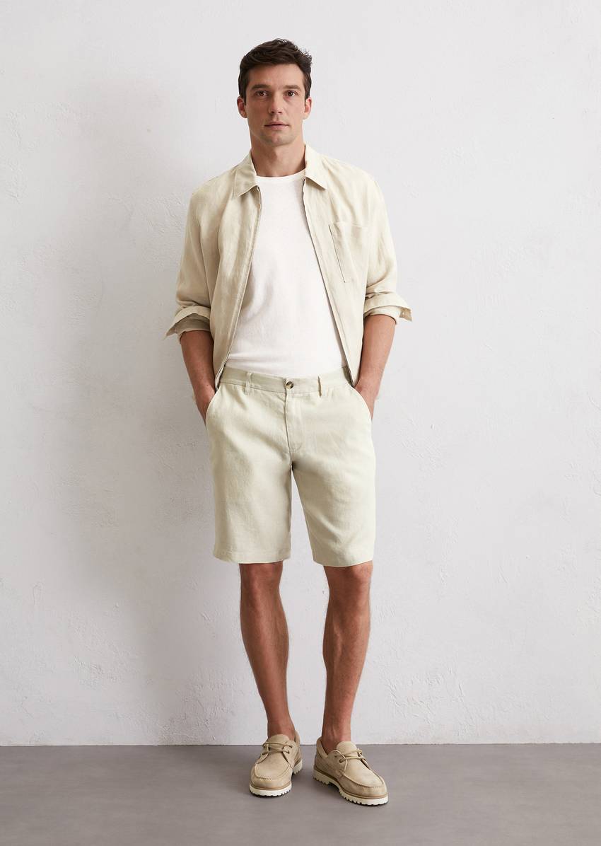 Shorts Model Reso jogger made from pure linen