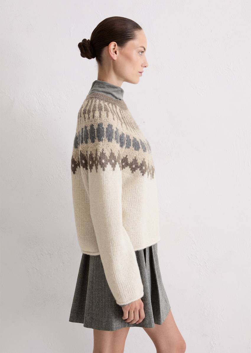 Fair Isle sweater regular made from a virgin wool/alpaca wool mix