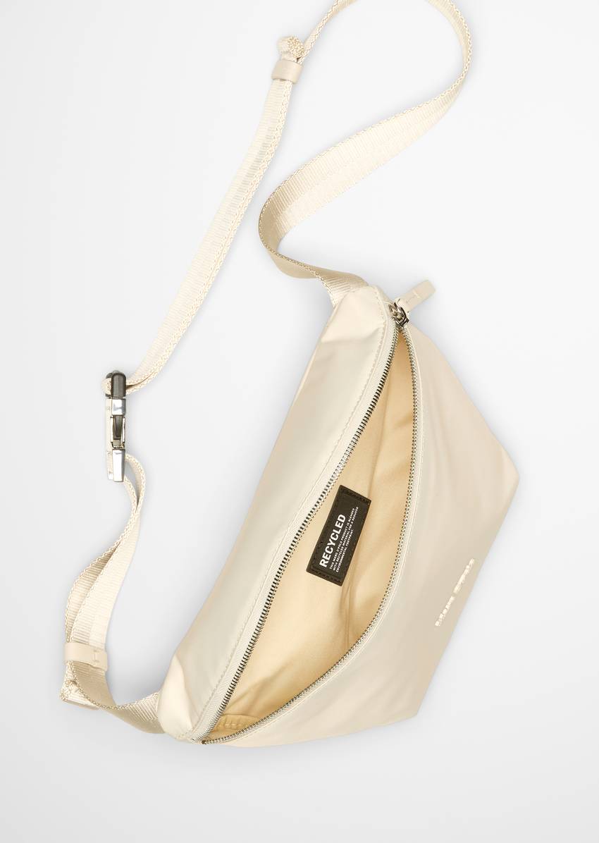 Fanny pack Made from water-repellent material