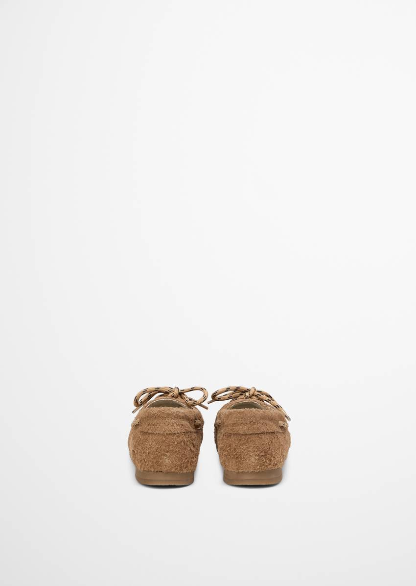 Boat shoe made from long-haired suede