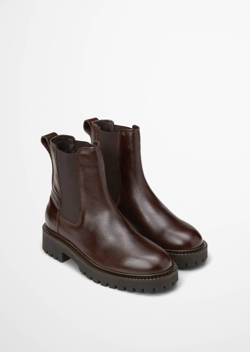 Chelsea boot model Phia made from fine cowhide