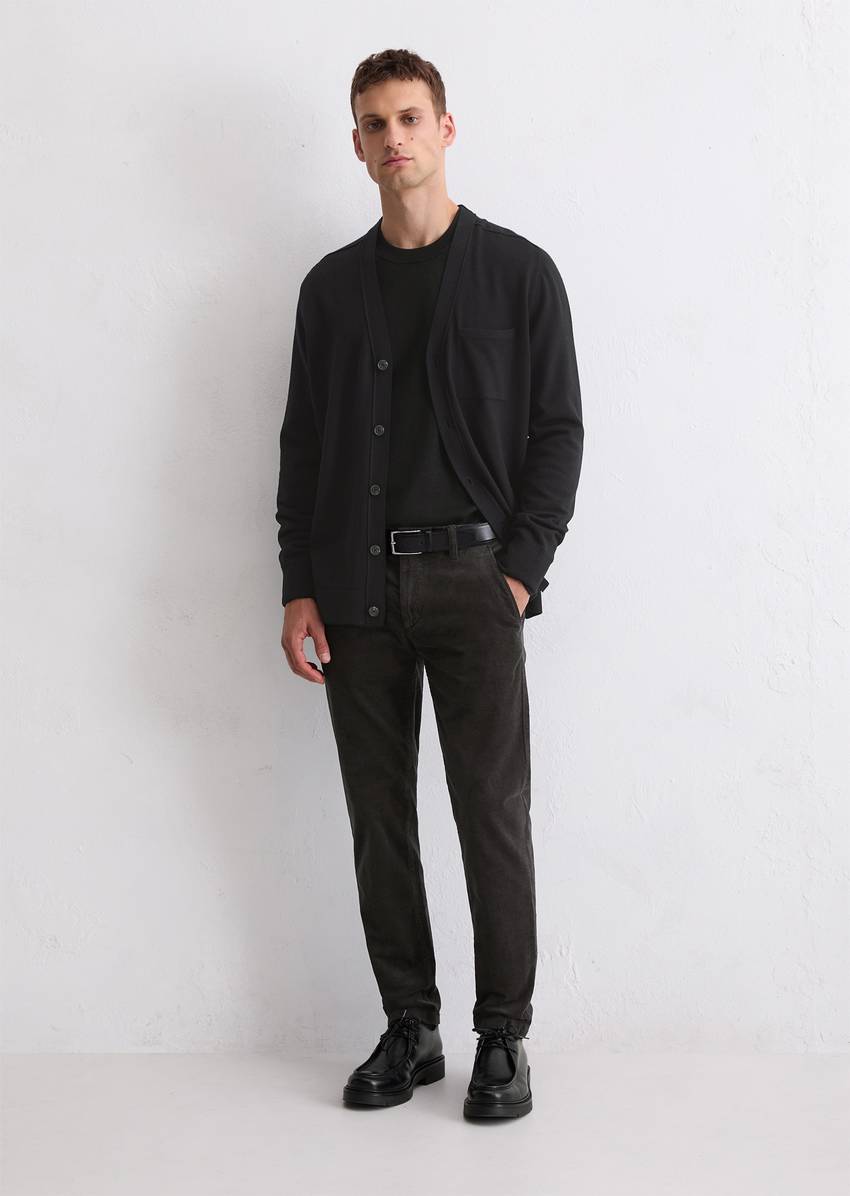 Corduroy pants shaped made from soft organic cotton stretch