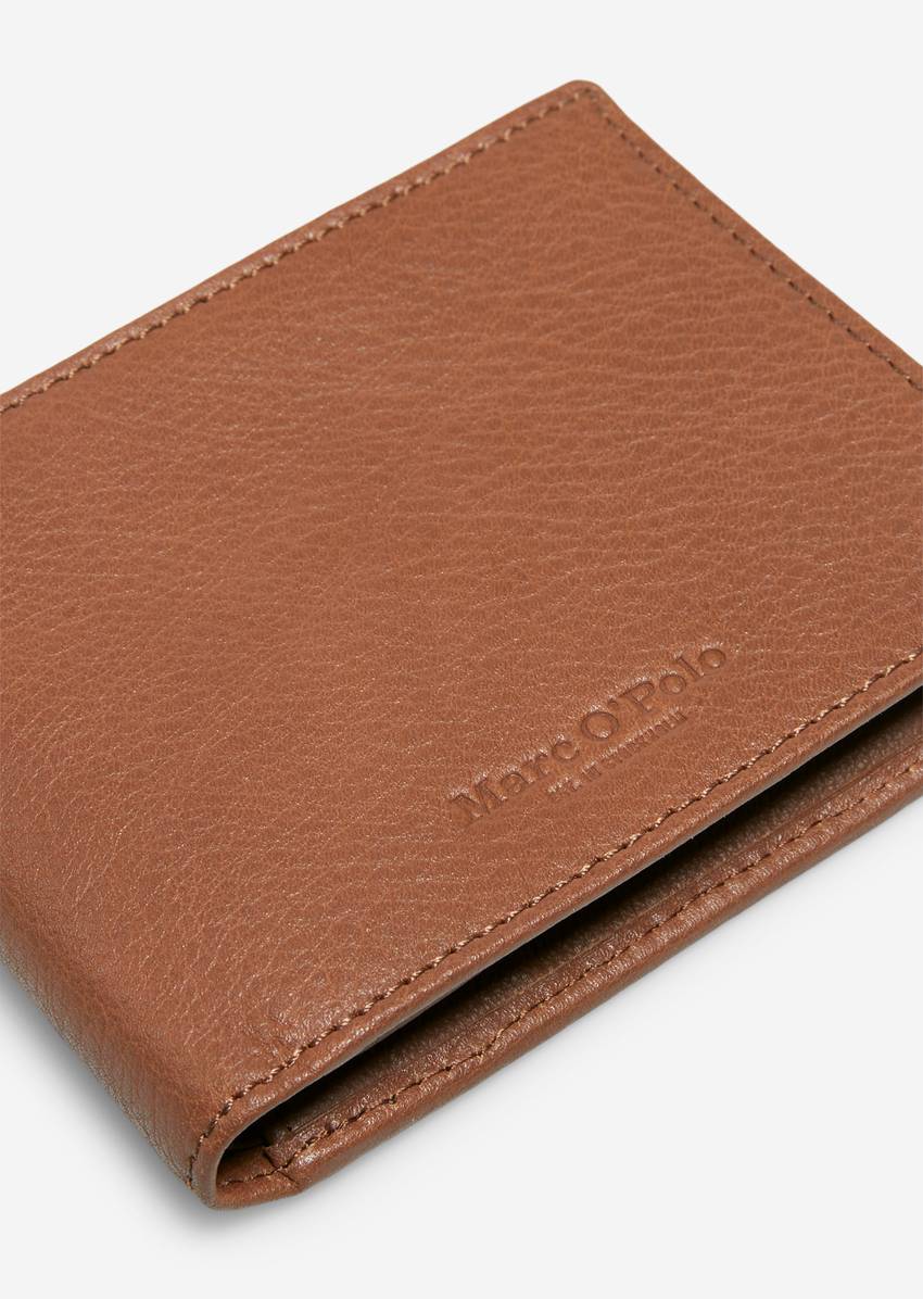 Wallet Made of high-quality leather material