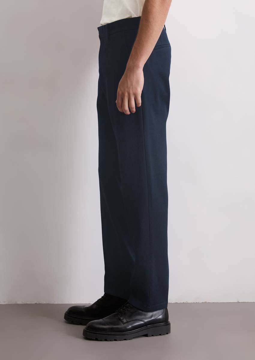 Chino model Osby tapered made from an organic cotton blend with TENCEL™Lyocell