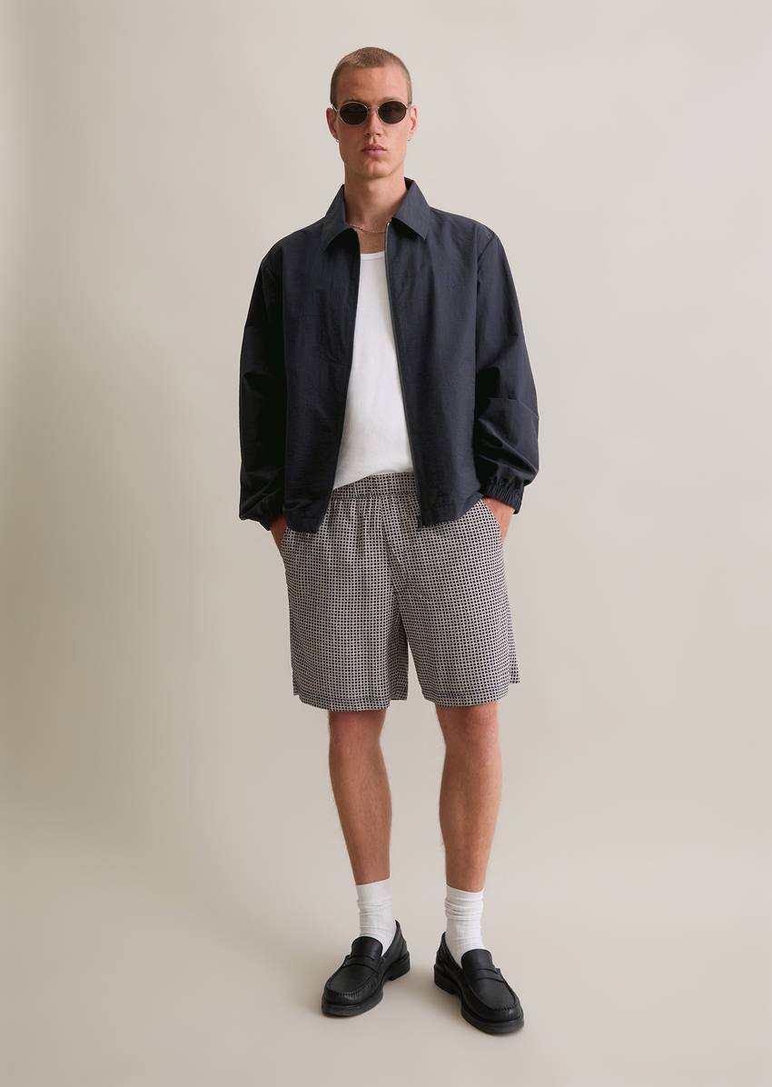 Shorts regular made from soft viscose