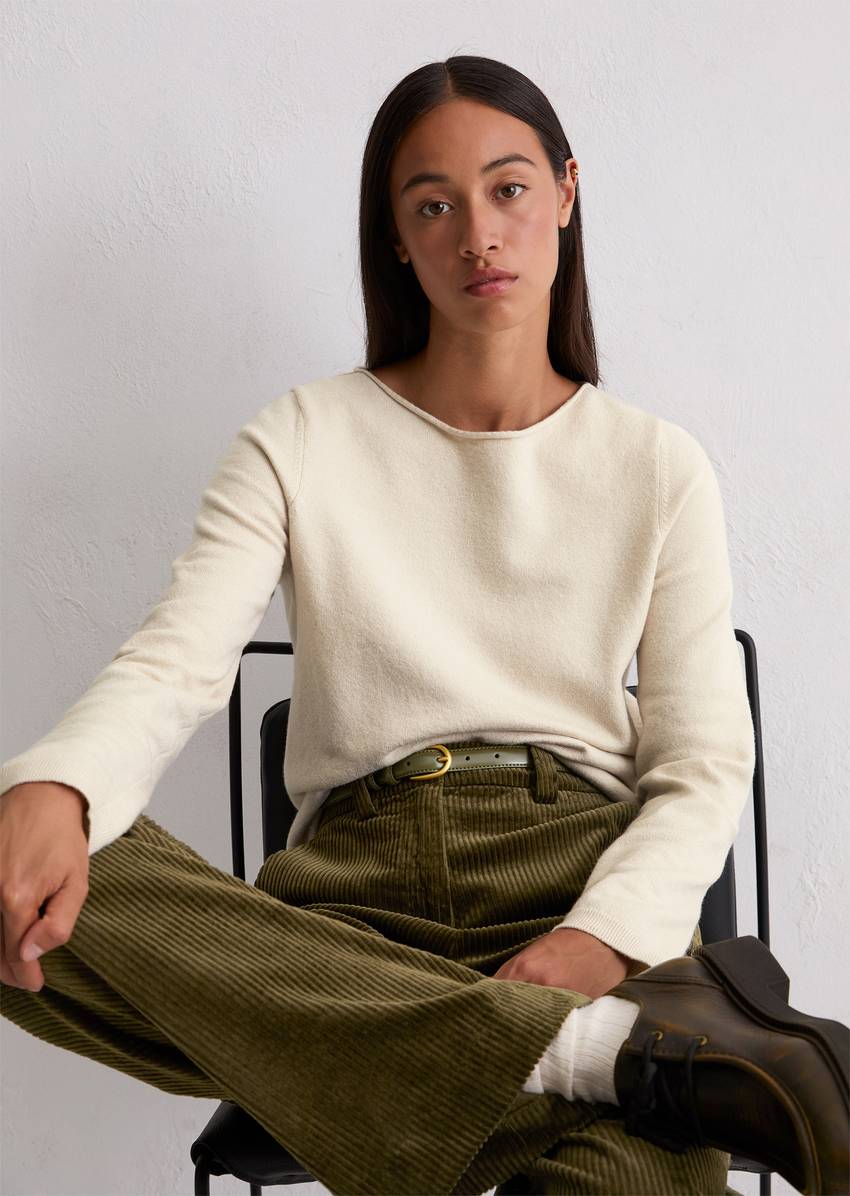 Basic knitted sweater regular made from a soft cotton/virgin wool blend